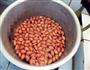 咸水花生豆的做法图解1