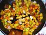 腊味杂蔬焖饭的做法图解4