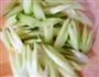 黄瓜虾球的做法图解3