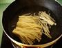 葱油拌金针菇的做法图解3