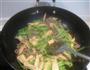 牛肉腐竹炒芹菜的做法图解4