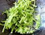 炒豆皮芹菜的做法图解3