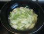 黄瓜豆瓣蛤蜊汤的做法图解4