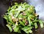香菇豆角的做法图解6