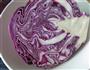 紫甘蓝鸡蛋饼的做法图解1