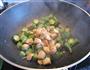 鸡肉粒炒秋葵的做法图解7