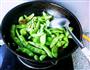 鸡心烧豆角的做法图解9