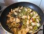 酸豆角炒鸡丁的做法图解9