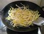 韭菜炒豆芽的做法图解4
