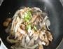 蘑菇炒肉片的做法图解11