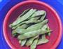 焖油豆角的做法图解1