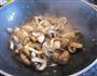 杂锦海鲜烩蘑菇的做法图解7