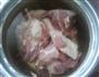 豆腐猪骨汤的做法图解2
