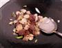 草菇溜鸭血的做法图解4