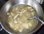山药母鸡煲的做法图解8