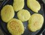豆腐玉米烀饼的做法图解5