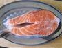 蒜香三文鱼的做法图解1