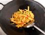 辣炒南瓜条的做法图解3