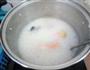 鲜甜三文鱼骨粥的做法图解5
