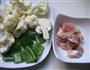 青椒肉片炒花菜的做法图解2