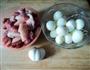 鹌鹑蛋烧热的做法图解1