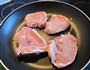 无油煎猪排的做法图解1