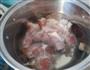 苹果梨猪骨汤的做法图解3