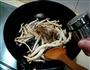 干煸蘑菇的做法图解4