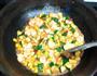 香辣黄瓜玉米虾仁的做法图解4
