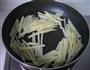 土豆芹菜炒肉丝的做法图解3