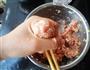 水汆丸子的做法图解3