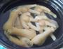 花生鸡脚汤的做法图解3