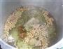 黄绿豆煲鱼骨汤的做法图解4