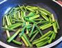 柱候酱炒鸡丝蒜苔的做法图解3