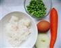 豌豆蛋炒饭的做法图解1
