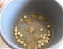 桂圆银耳莲子汤的做法图解1