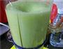黄瓜芹菜汁的做法图解4