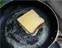 鸡蛋煎面包的做法图解5