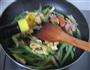五彩莴笋丝的做法图解10