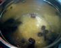 燕窝银耳莲子羹的做法图解4