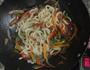 蚝油牛肉乌冬面的做法图解6