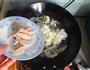 排骨白菜葱香面的做法图解9