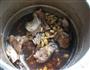 黄豆炖琵琶骨的做法图解5