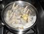 药膳鸡爪黄豆汤的做法图解5