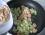 西芹腰果炒虾仁的做法图解8