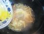 竹笋虾米蛋汤的做法图解4
