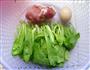 肉片茼蒿蛋蒸粉丝的做法图解2
