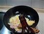 韭黄炒三鲜的做法图解7