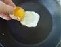 巧煎溏心蛋的做法图解2
