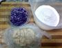紫甘蓝豆渣饼的做法图解1